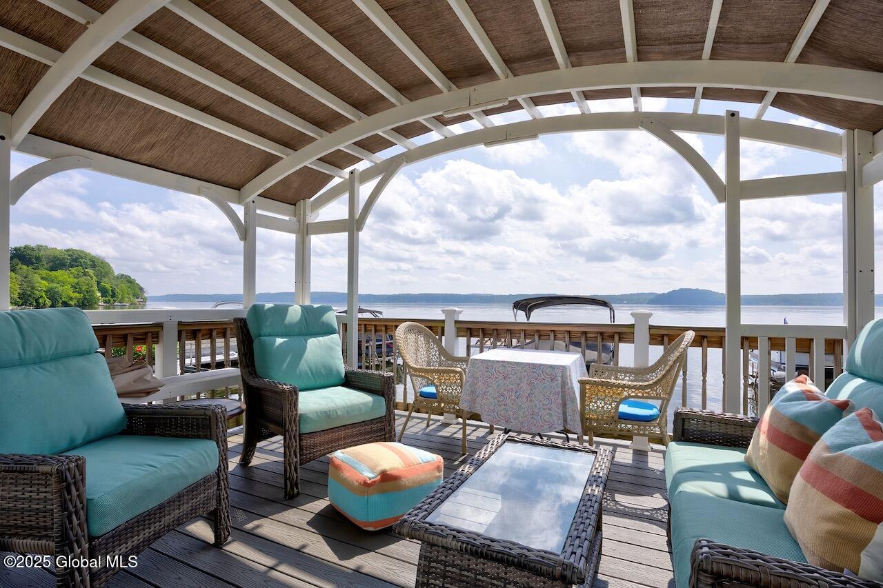 8 Riley Cove Road Malta NY 12020