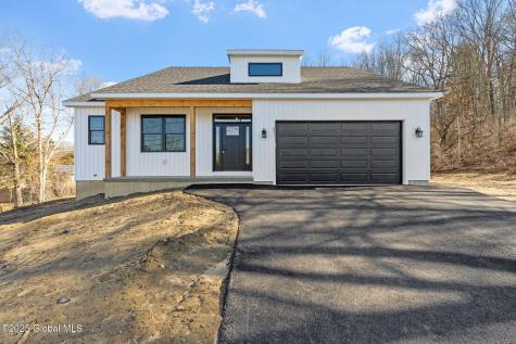 851 Ravine Road Schenectady NY 12309