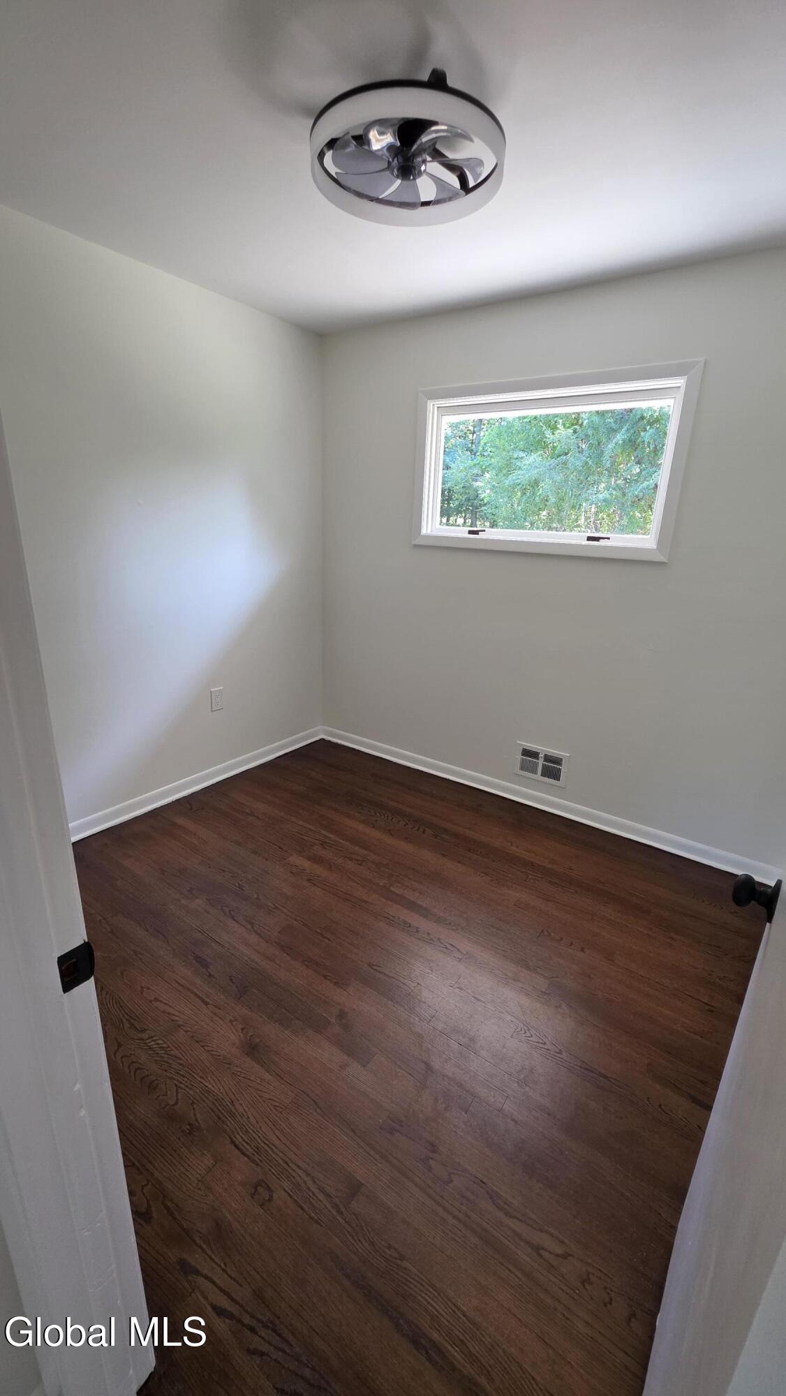 72 Cordell Road Schenectady NY 12304