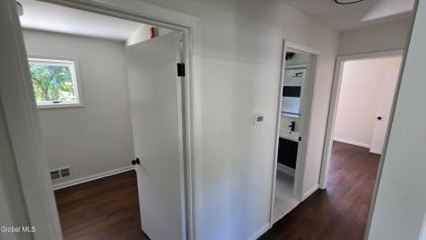 72 Cordell Road Schenectady NY 12304