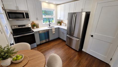 72 Cordell Road Schenectady NY 12304