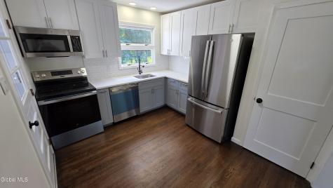 72 Cordell Road Schenectady NY 12304