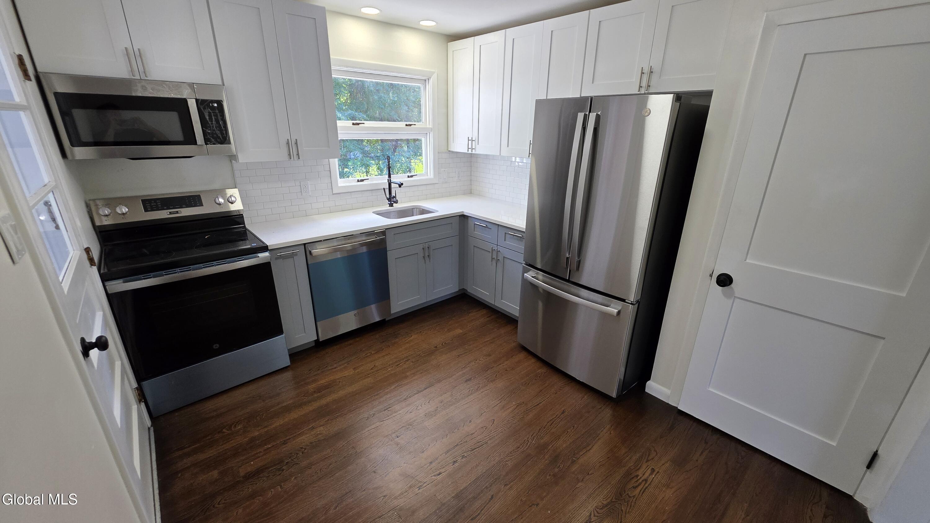 72 Cordell Road Schenectady NY 12304