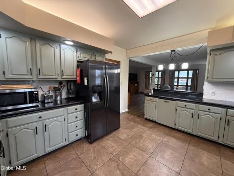 634 Glen Street Queensbury NY 12804