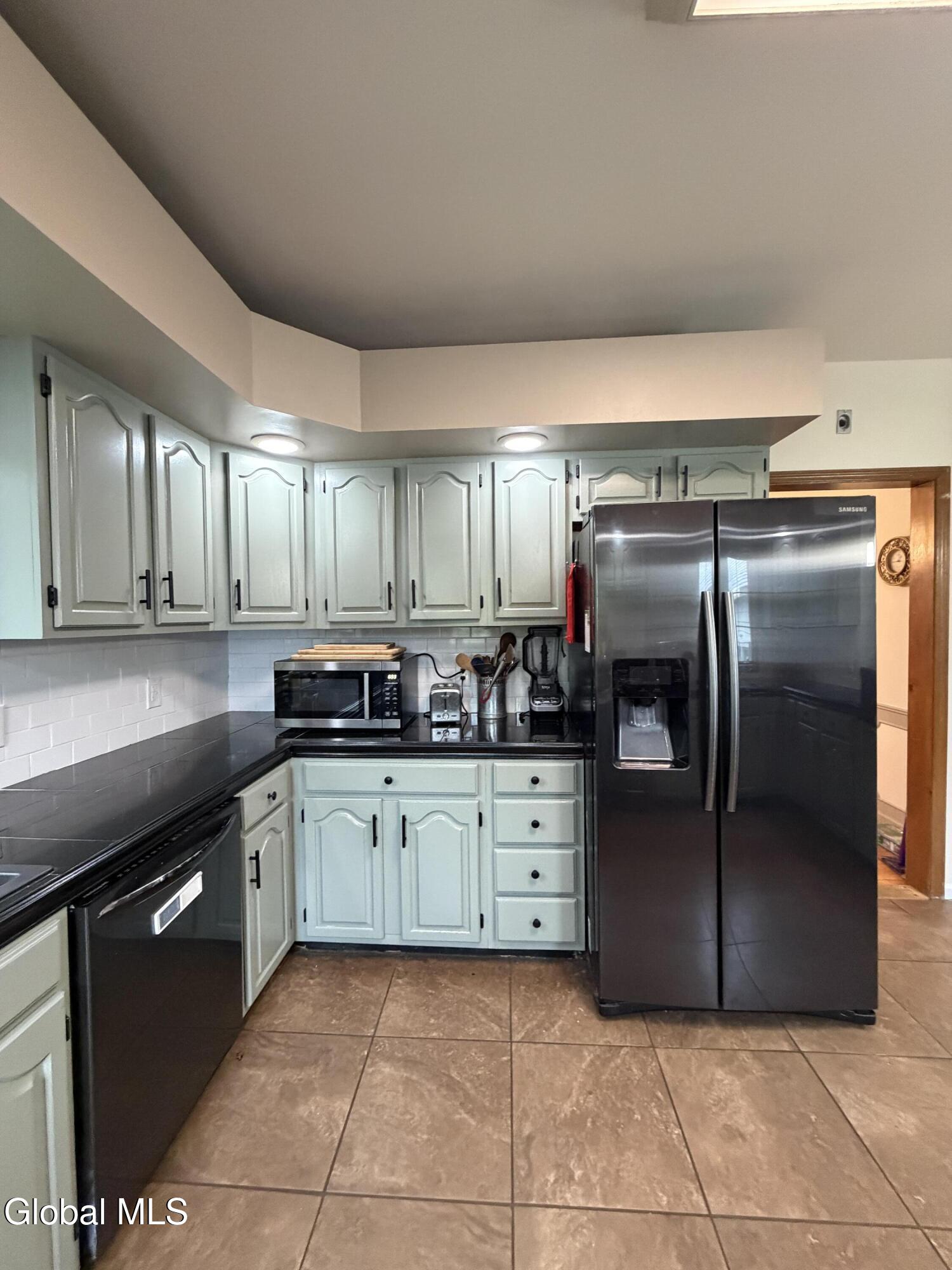 634 Glen Street Queensbury NY 12804