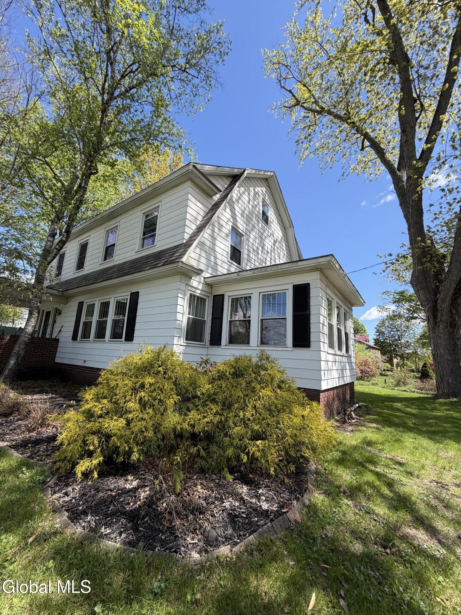 634 Glen Street Queensbury NY 12804