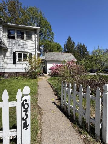 634 Glen Street Queensbury NY 12804