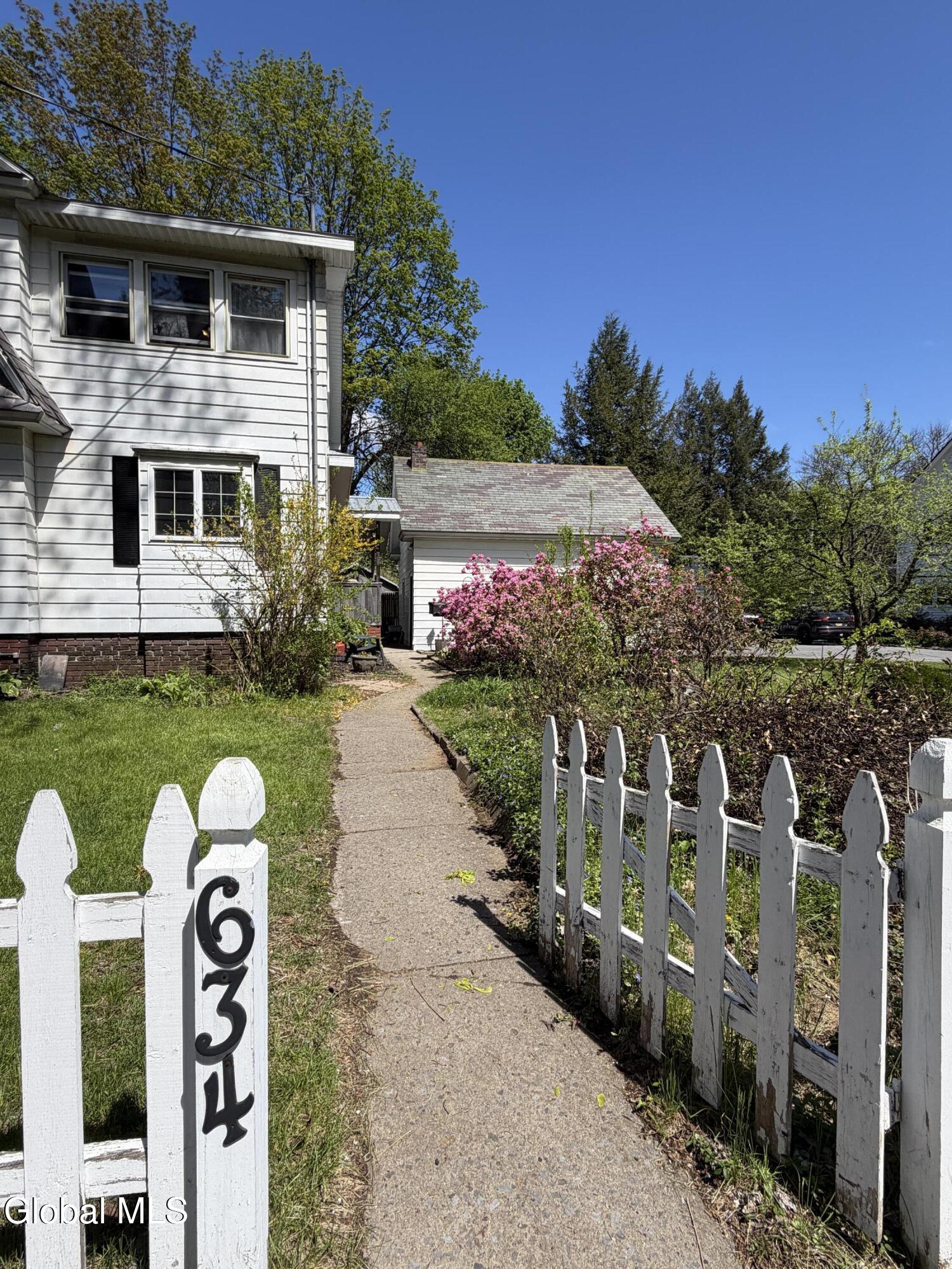 634 Glen Street Queensbury NY 12804