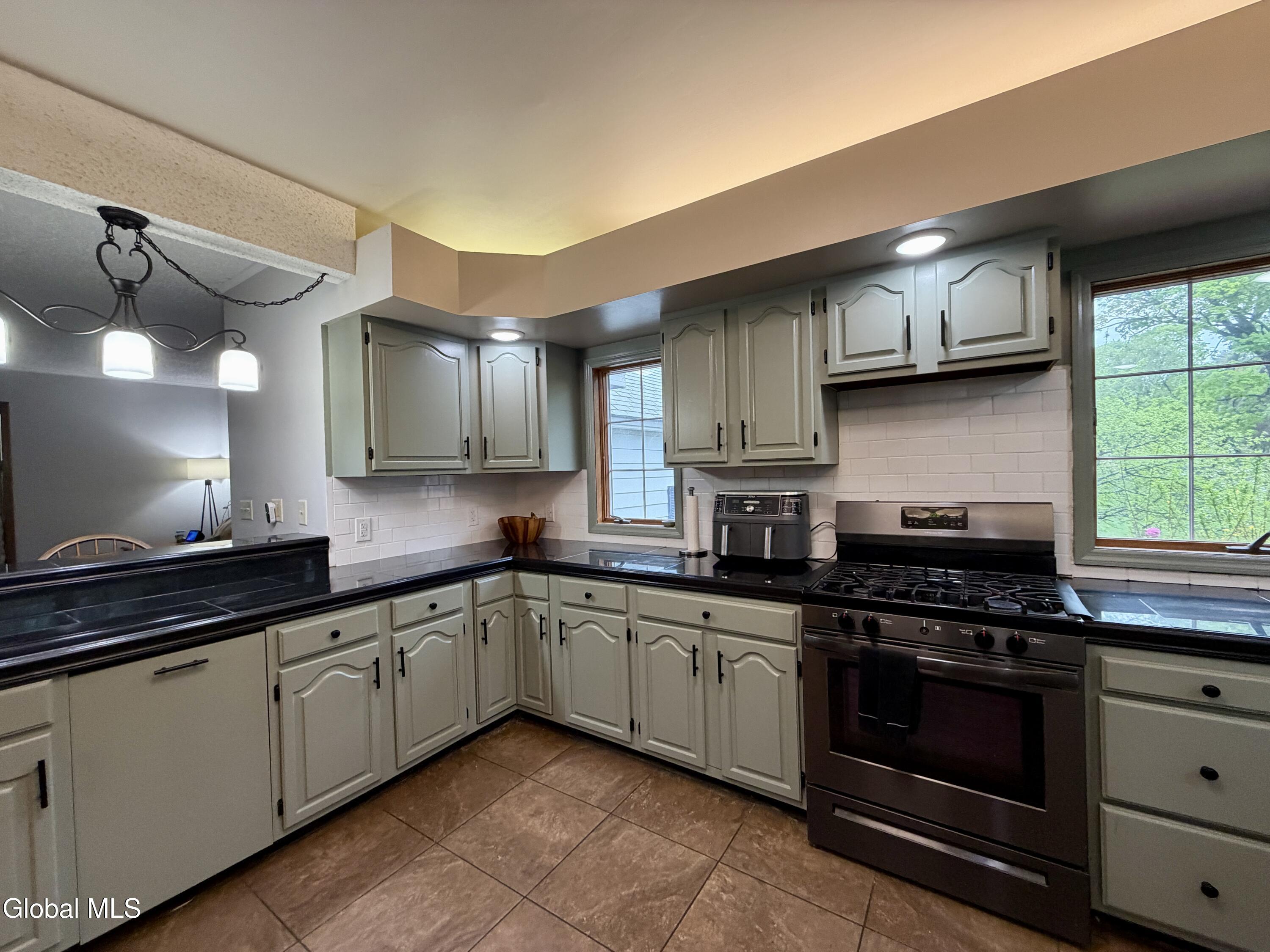 634 Glen Street Queensbury NY 12804