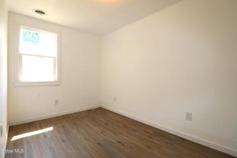 9 Rhode Island Avenue Rensselaer NY 12144