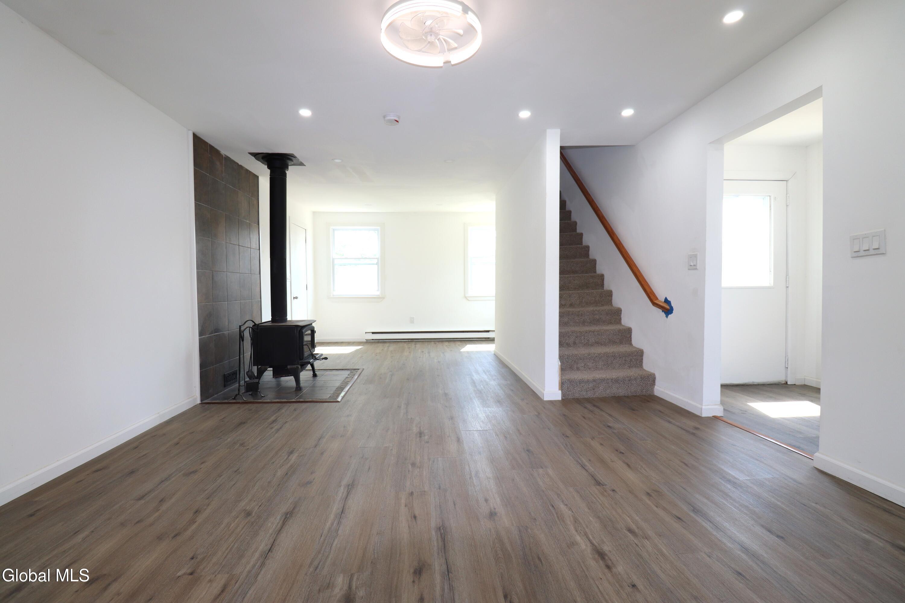 9 Rhode Island Avenue Rensselaer NY 12144
