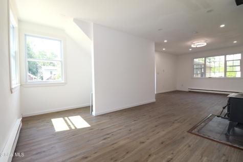 9 Rhode Island Avenue Rensselaer NY 12144