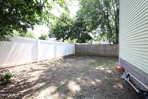 9 Rhode Island Avenue Rensselaer NY 12144