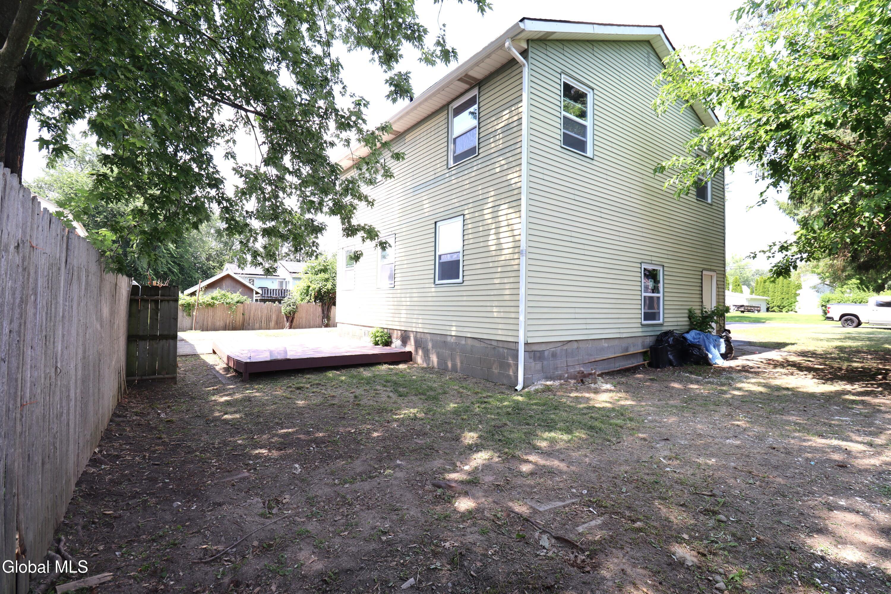9 Rhode Island Avenue Rensselaer NY 12144