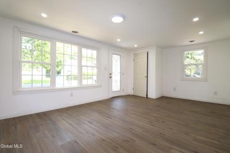 9 Rhode Island Avenue Rensselaer NY 12144