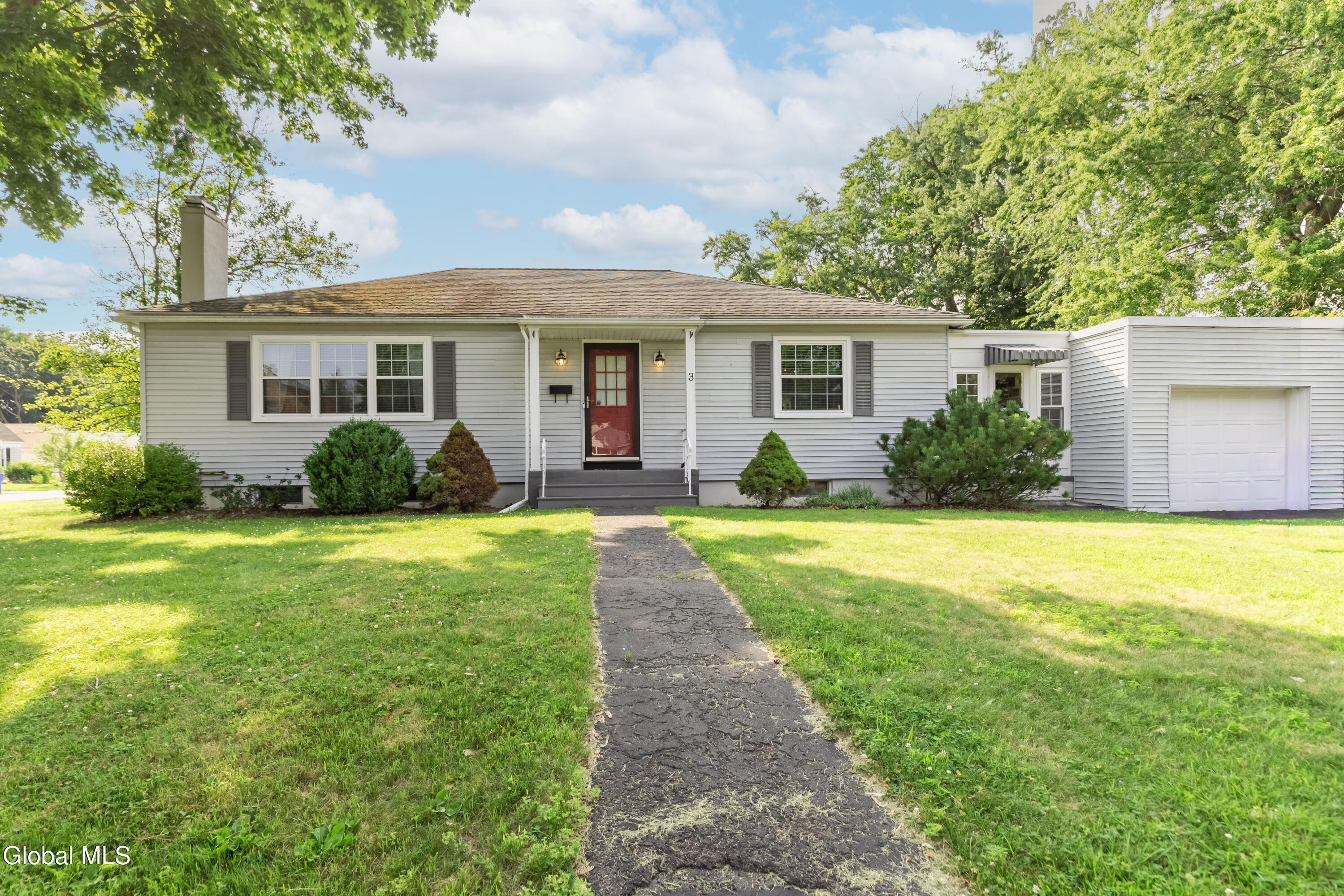 3 Fordham Court Albany NY 12209