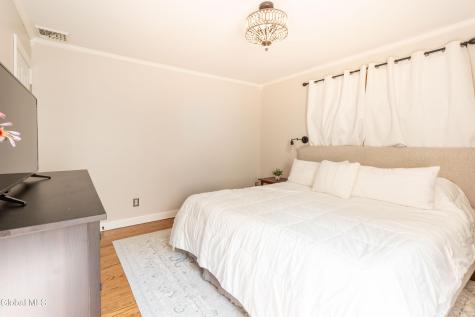 3 Fordham Court Albany NY 12209