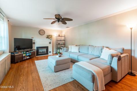 3 Fordham Court Albany NY 12209