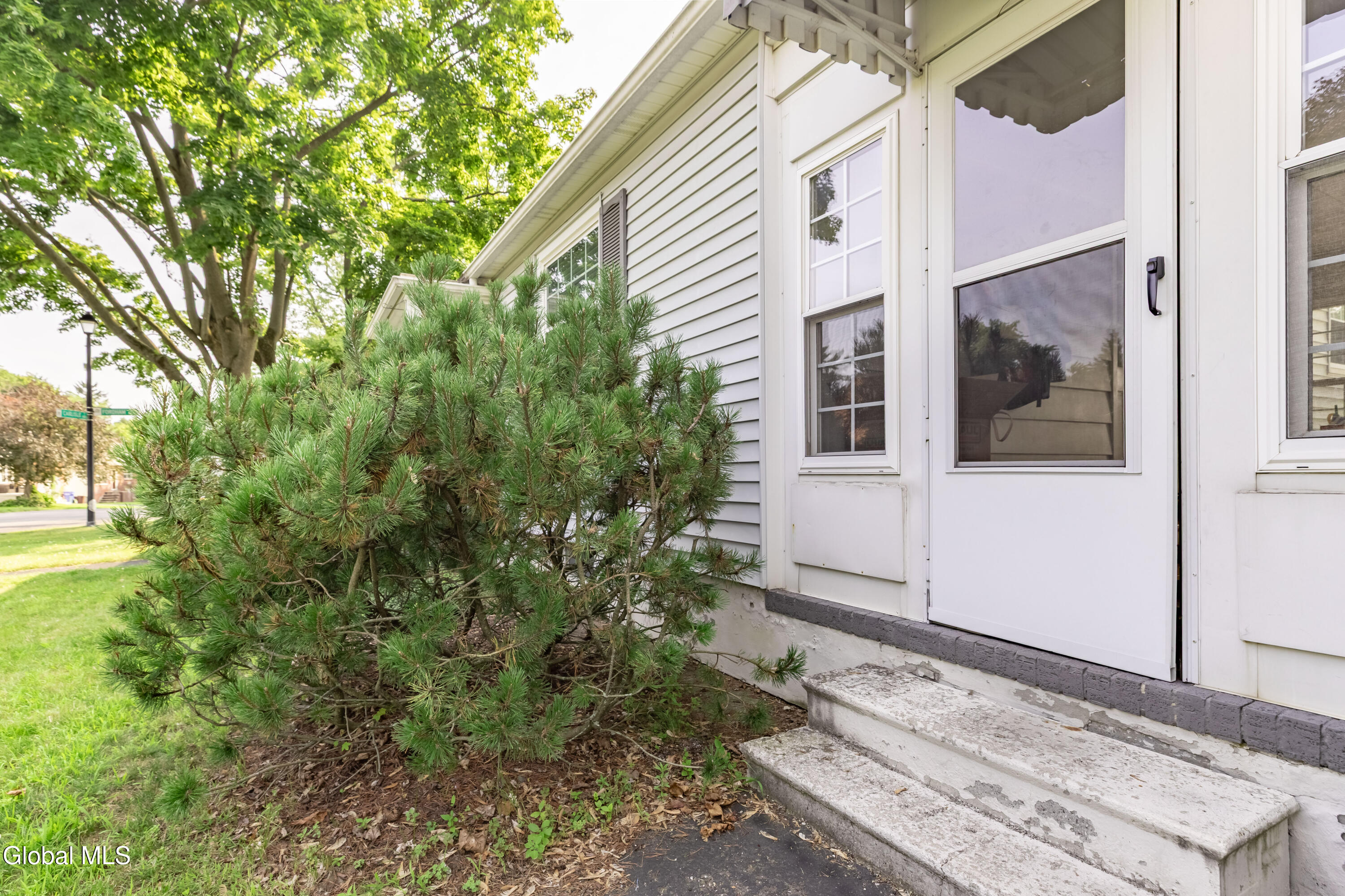 3 Fordham Court Albany NY 12209