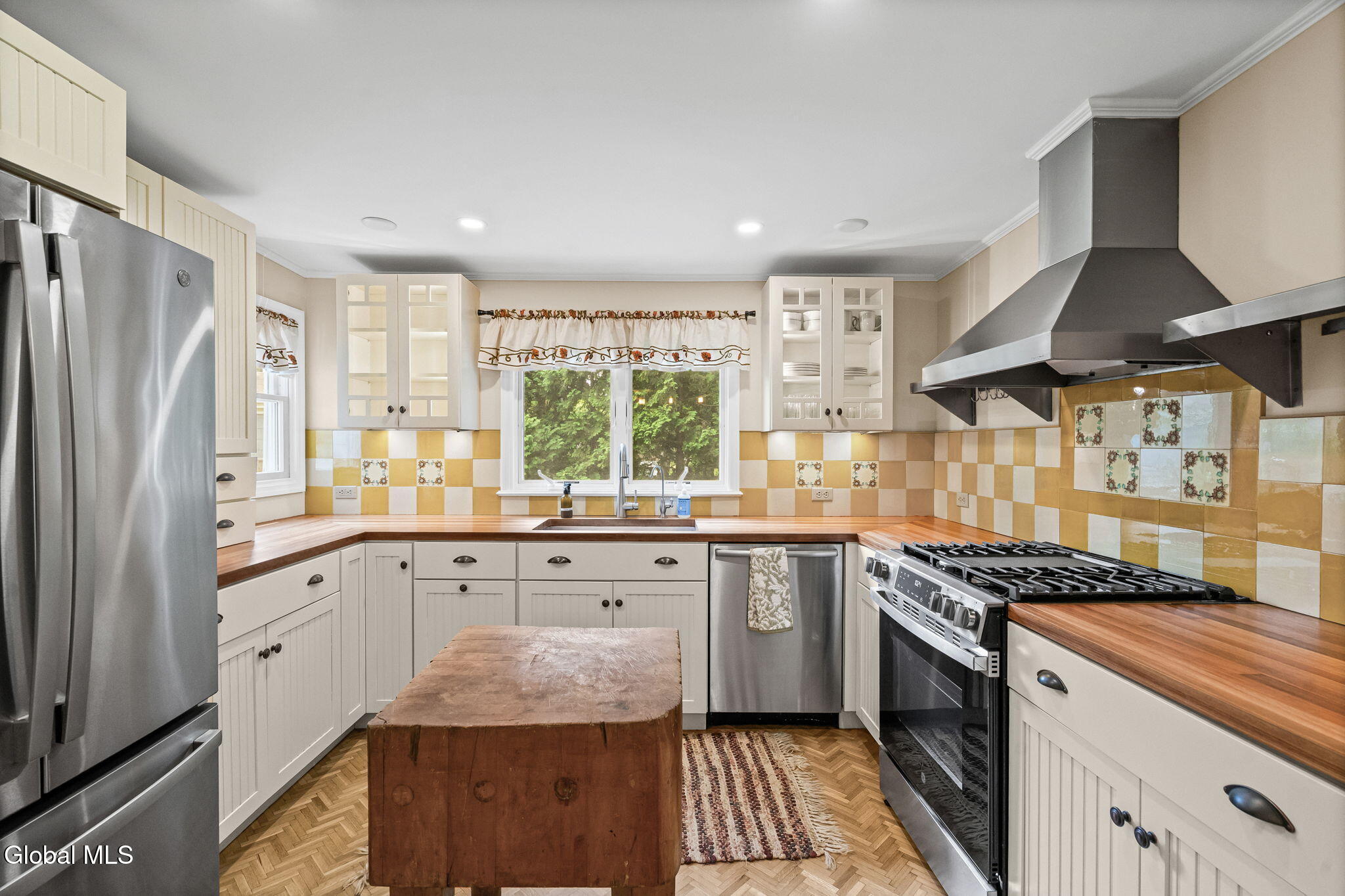 324 Lake Avenue Saratoga Springs NY 12866