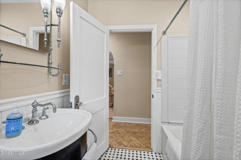 324 Lake Avenue Saratoga Springs NY 12866