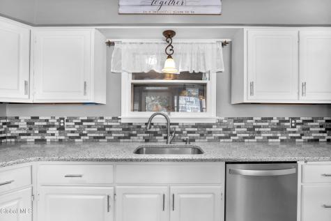 15 Cedarwood Drive Queensbury NY 12804