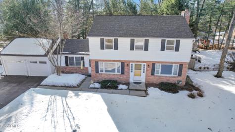 15 Cedarwood Drive Queensbury NY 12804