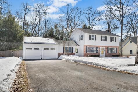 15 Cedarwood Drive Queensbury NY 12804