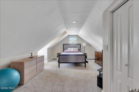 134 Polsin Drive Rotterdam NY 12303