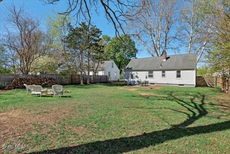 134 Polsin Drive Rotterdam NY 12303