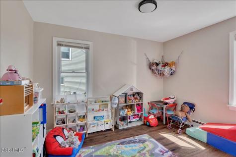 134 Polsin Drive Rotterdam NY 12303