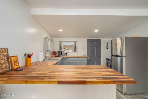 15 Pond Way Cambridge NY 12816