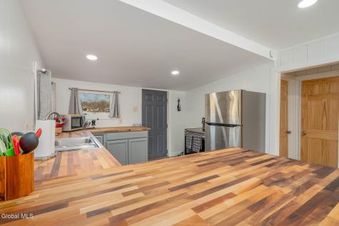 15 Pond Way Cambridge NY 12816