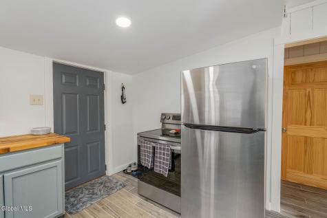 15 Pond Way Cambridge NY 12816