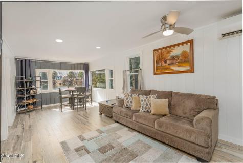 15 Pond Way Cambridge NY 12816