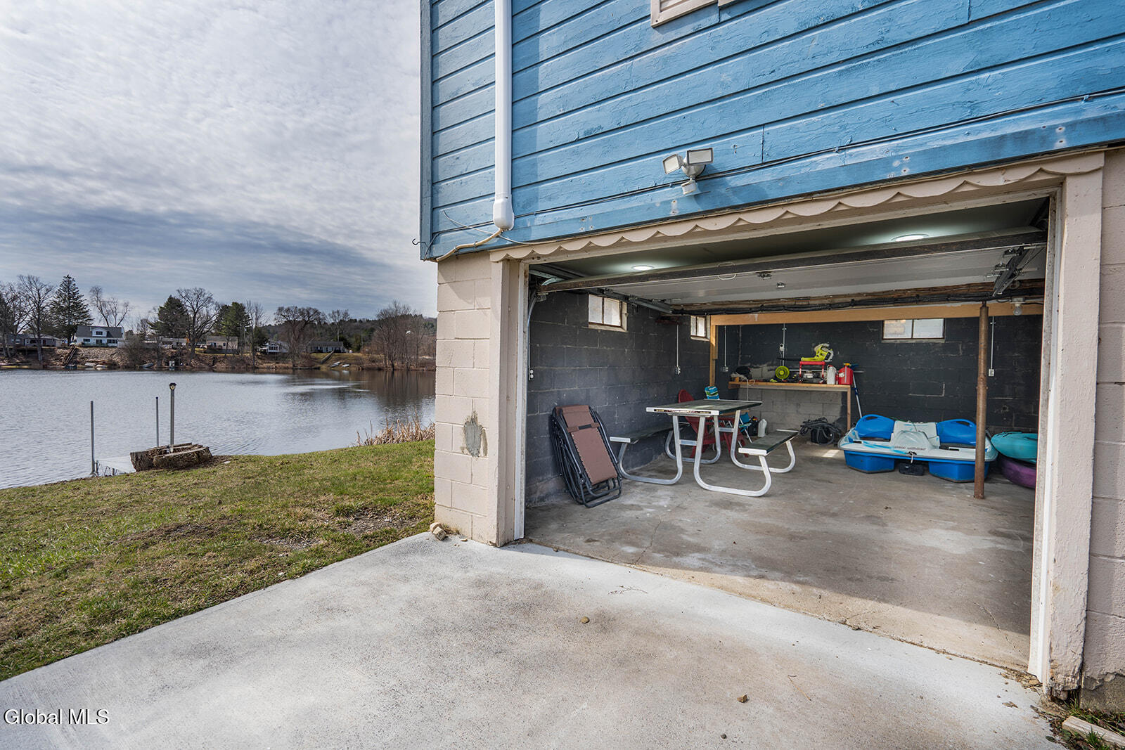 15 Pond Way Cambridge NY 12816