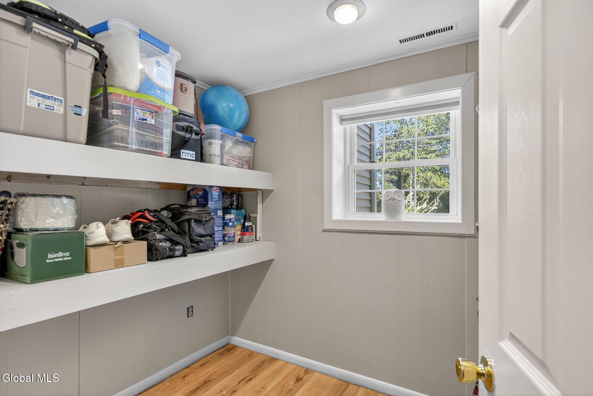 1037 Timothy Lane Niskayuna NY 12309