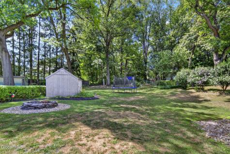 1037 Timothy Lane Niskayuna NY 12309