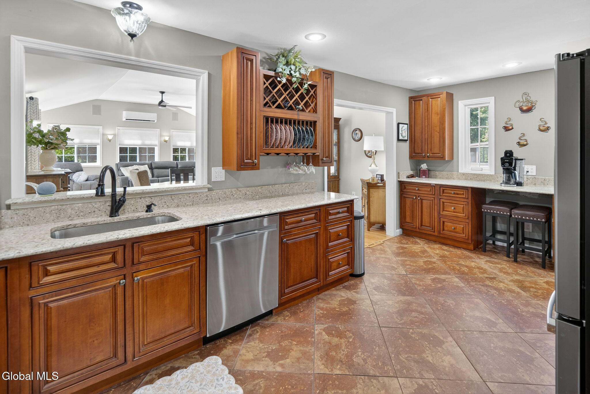 1037 Timothy Lane Niskayuna NY 12309