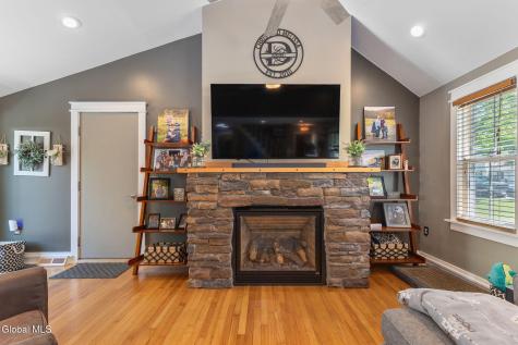 15 Brunswick Park Drive Troy NY 12180