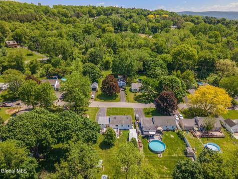 15 Brunswick Park Drive Troy NY 12180