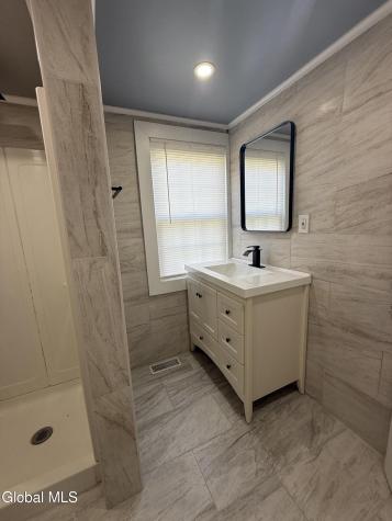 486 W Park Place Troy NY 12182