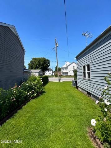 486 W Park Place Troy NY 12182