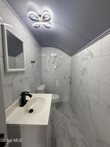 486 W Park Place Troy NY 12182