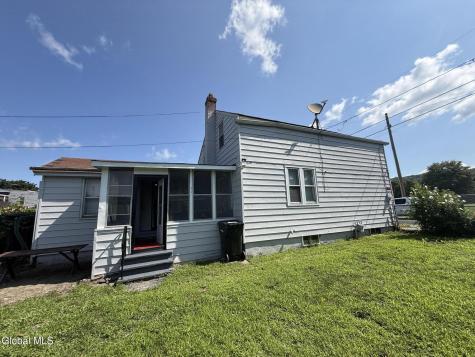 486 W Park Place Troy NY 12182