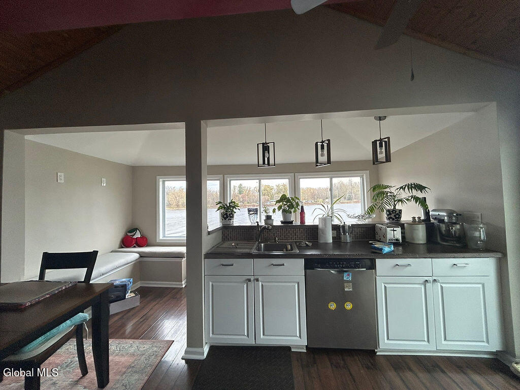 329 Riverbend Road Troy NY 12182