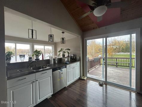 329 Riverbend Road Troy NY 12182
