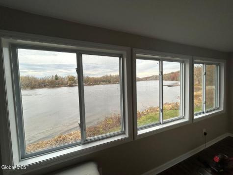 329 Riverbend Road Troy NY 12182