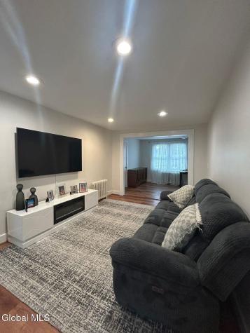 329 Riverbend Road Troy NY 12182