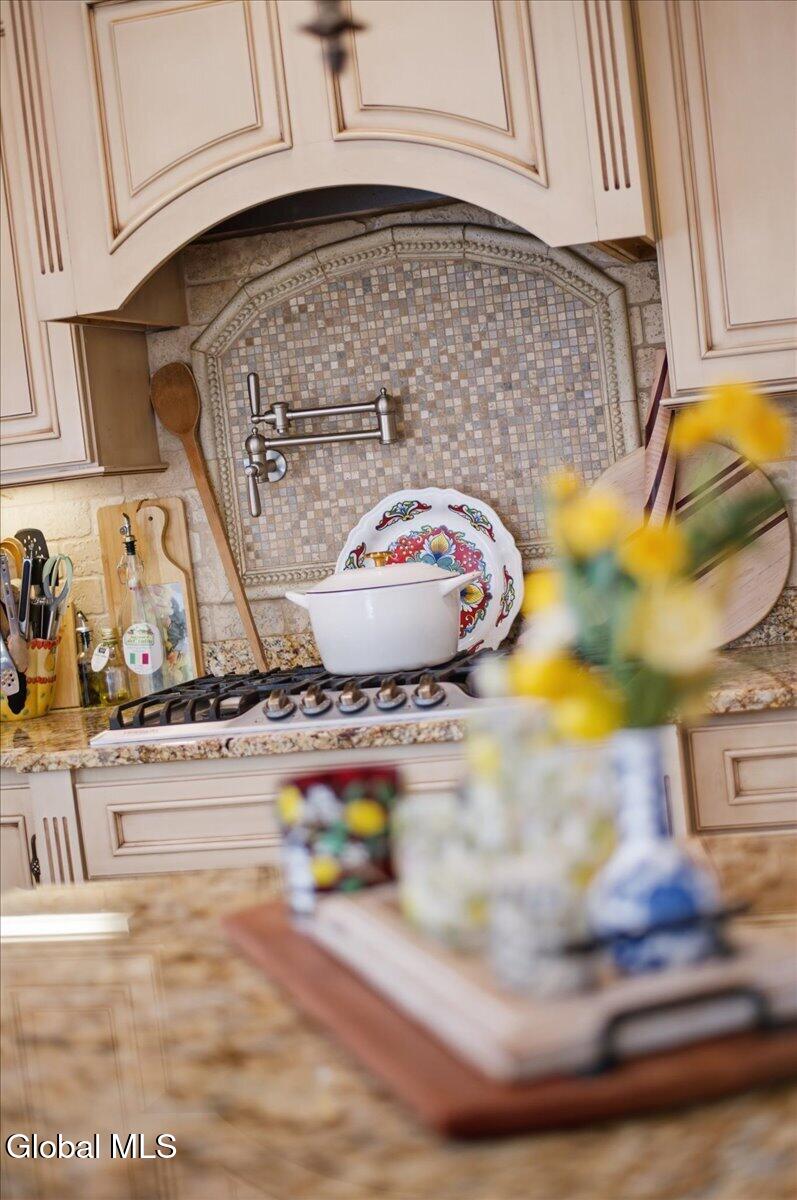 8 Westover Road Troy NY 12180